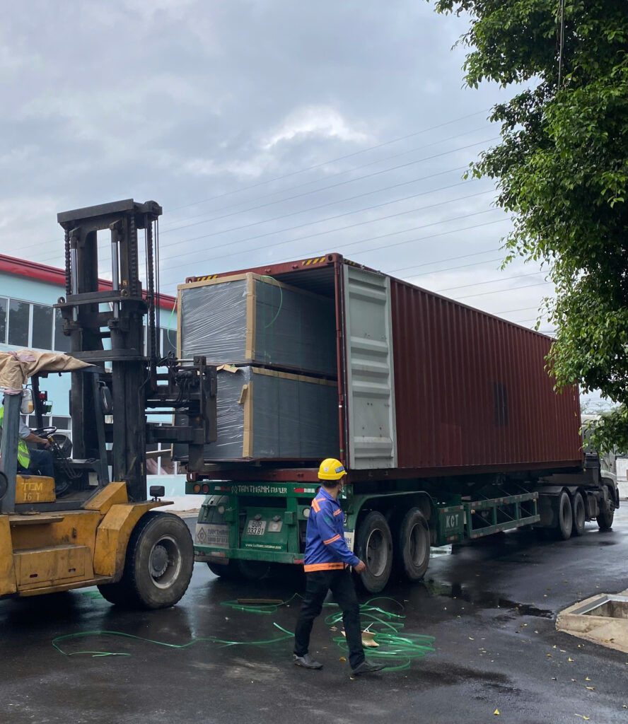 Grating composite 5 Vận chuyển đến công trình